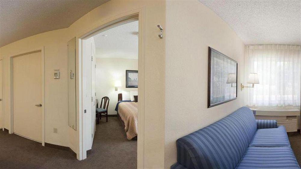 Sonesta Simply Suites Dallas Galleria Exterior photo