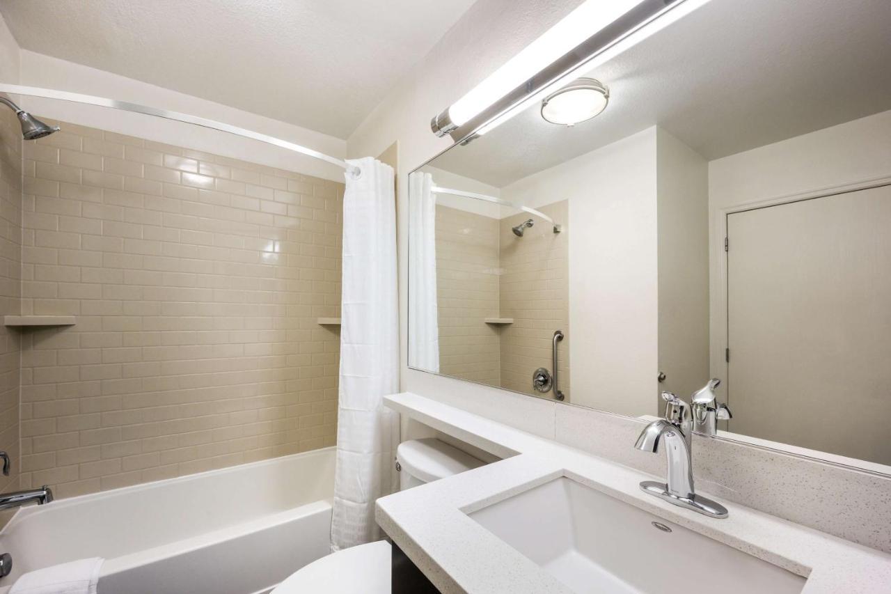 Sonesta Simply Suites Dallas Galleria Exterior photo